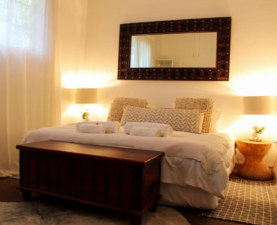 Alluring Self Catering 2 Bedroom Villa At Bokmakierie Villas Windhoek Buitenkant foto